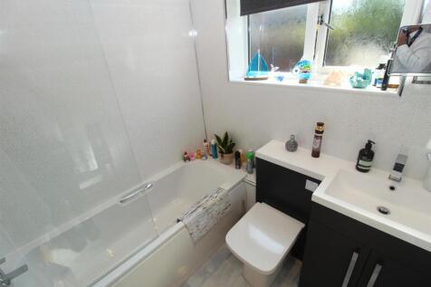 BATHROOM/W.C.