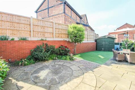 15 Back Lane  rear garden (1).jpg