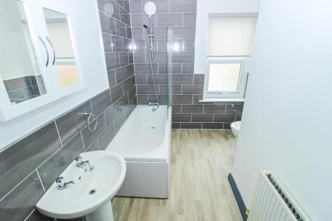 BATHROOM/W.C.