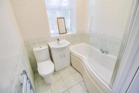 BATHROOM/W.C.