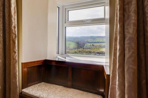 WINDOW SEAT