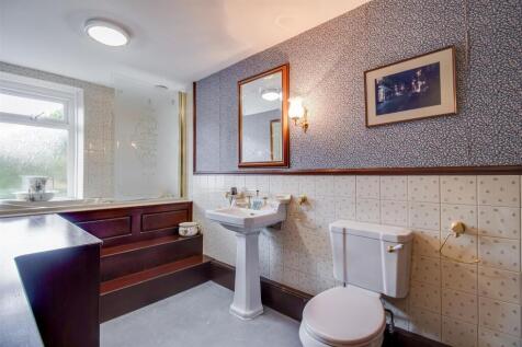 HOUSE BATHROOM/W.C.