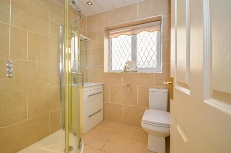 SHOWER ROOM/W.C.