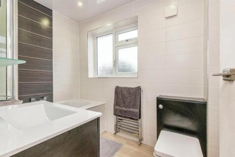HOUSE BATHROOM/W.C.
