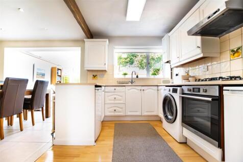 05B_kitchen.jpg