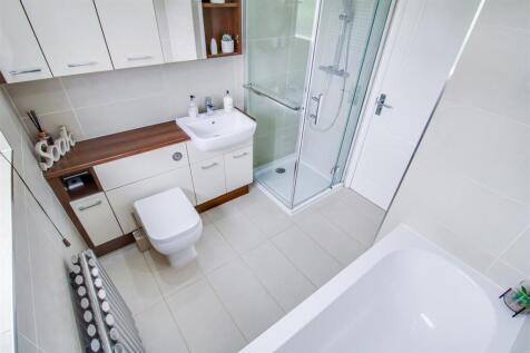 BATHROOM/W.C.