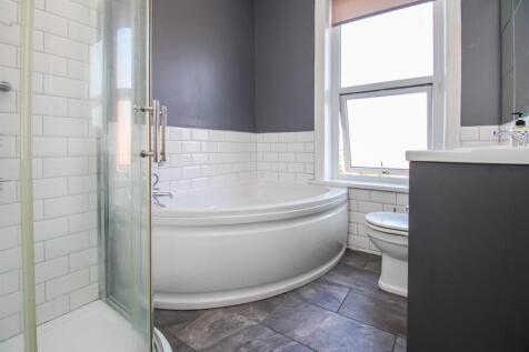 HOUSE BATHROOM/W.C.