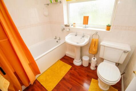 BATHROOM/W.C.