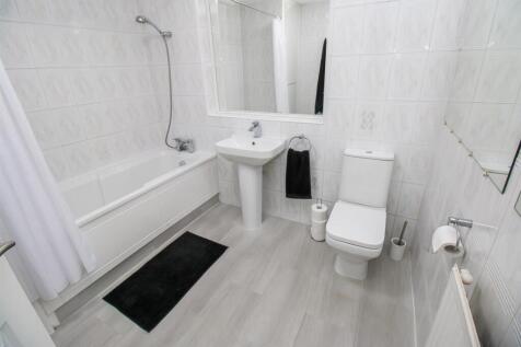 BATHROOM/W.C.