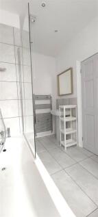 BATHROOM/W.C.