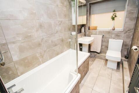 BATHROOM/W.C.