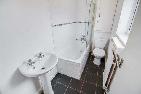 BATHROOM/W.C.
