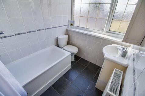 BATHROOM/W.C.