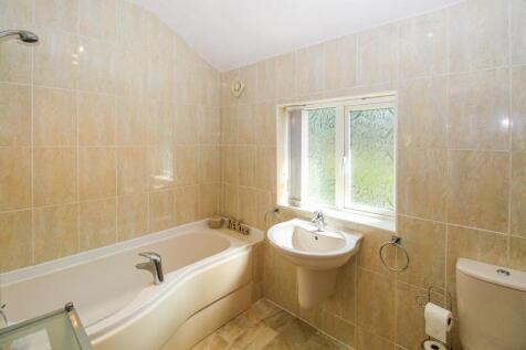 BATHROOM/W.C.