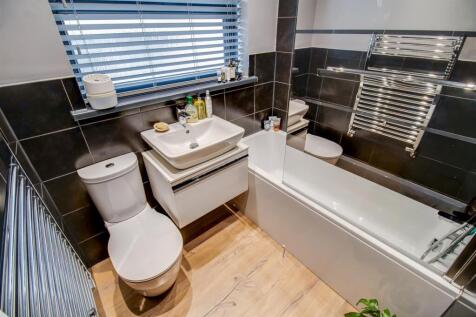 GROUND FLOOR BATHROOM/W.C