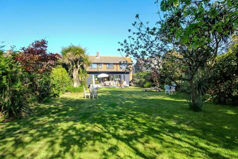Rear Garden Aspect