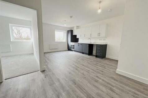 5 - Block of Flats for Auction, Nailsea.JPG