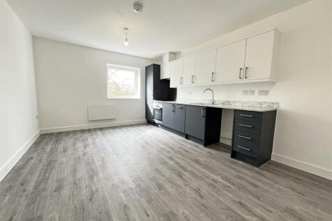 8 - Block of Flats for Auction, Nailsea.JPG