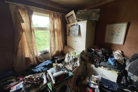 3-Bedroom Semi-detached house for auction -  (19).