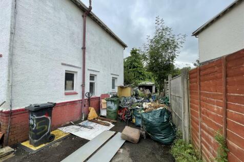 3-Bedroom Semi-detached house for auction -  (21).