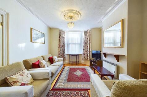 2 - Three Bed Terrace Franklyn Street.jpg