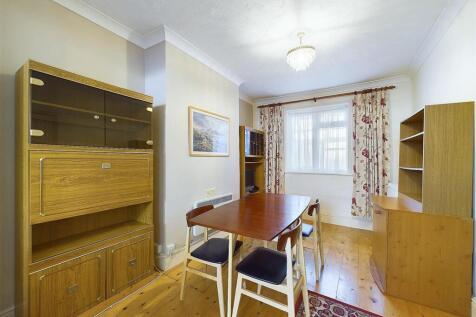 3 - Three Bed Terrace Franklyn Street.jpg