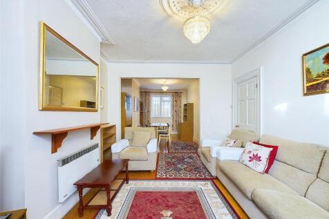 4 - Three Bed Terrace Franklyn Street.jpg