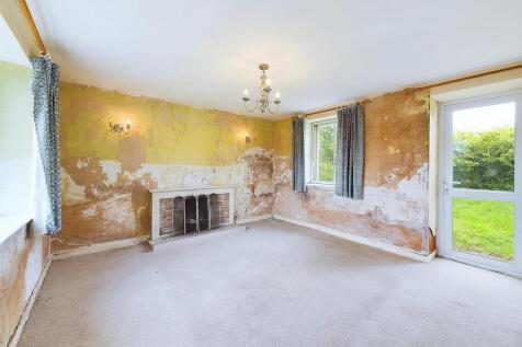 2 - Brickyard Cottage, Oldbury-on-Severn.jpg