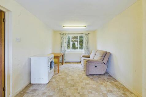 5 - Brickyard Cottage, Oldbury-on-Severn.jpg