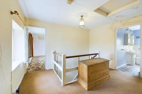 6 - Brickyard Cottage, Oldbury-on-Severn.jpg