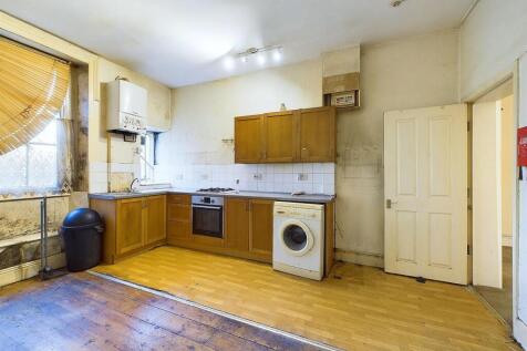 3 - 1 bedroom garden flat.jpg