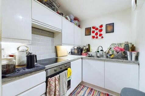 3 - 42 Bedminster Parade Investment Flats.jpg