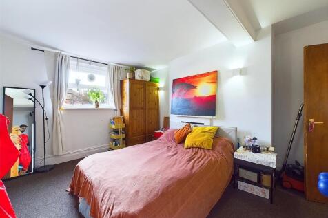 4 - 42 Bedminster Parade Investment Flats.jpg