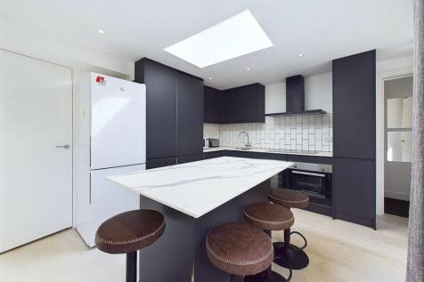 6 - Six-Bedroom HMO for Auction, Westbury-on-Trym.