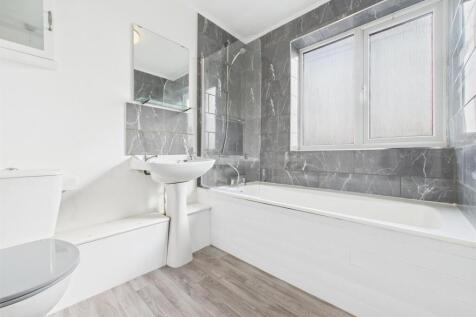 10 - 3-Bedroom Maisonette in Yate.jpg