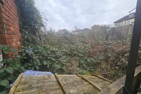 8 - - Land, storage and parking in Horfield.jpg