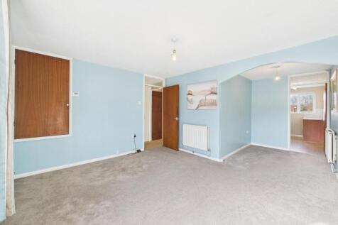 2 - One-Bedroom Flat Plus Parking In Speedwell.jpg