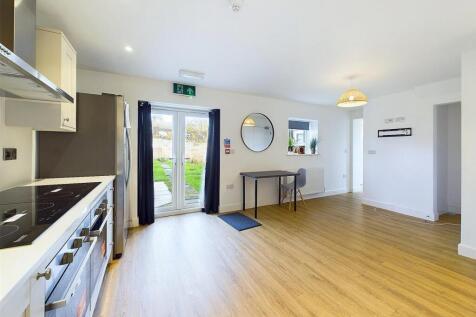 4 - 6 Bed HMO Filton.jpg