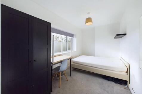 8 - 6 Bed HMO Filton.jpg