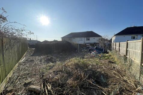 9 - Building Plot for Auction, Lockleaze.JPG