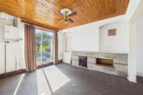 4 - Four Bedroom House for Auction, Vera Road, Fis