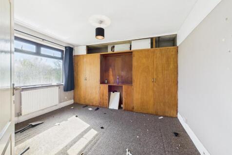 6 - Four Bedroom House for Auction, Vera Road, Fis