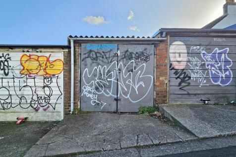 1 - Garage for Auction, Kathdene Gardens, Ashley D