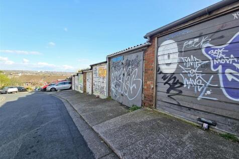 2 - Garage for Auction, Kathdene Gardens, Ashley D