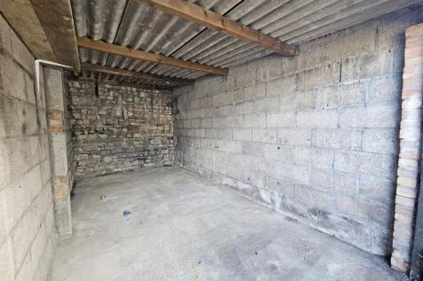 7 - Garage for Auction, Kathdene Gardens, Ashley D