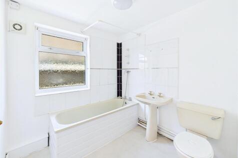 9 - Two Flats for Auction, Fishponds, Bristol.jpg