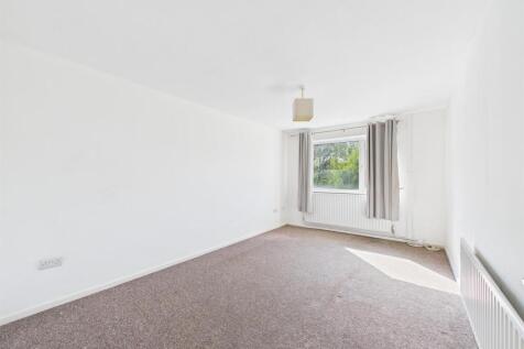 4 - Maisonette for Auction.jpg
