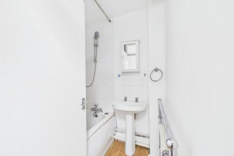 8 - Maisonette for Auction.jpg