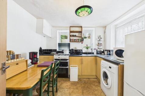 7 - Freehold Investment in Redland - For Sale by A