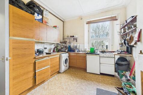 8 - Freehold Investment in Redland - For Sale by A